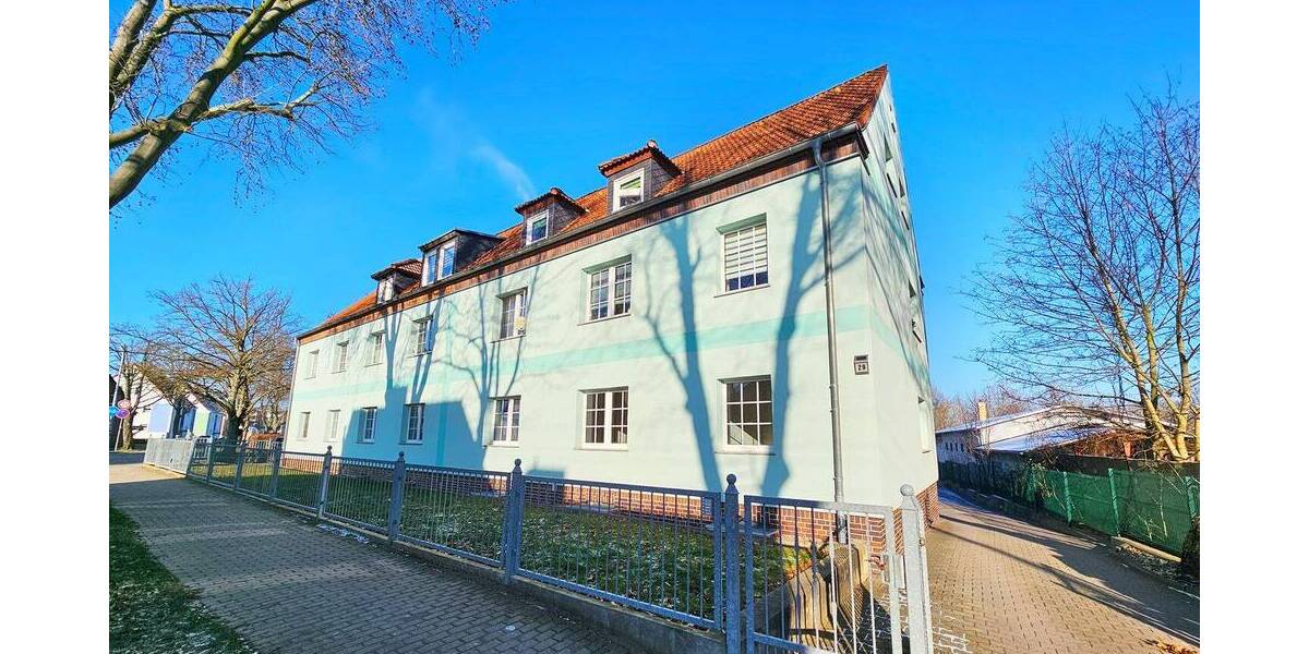 Etagenwohnung Bitterfeld-Wolfen Wolfen - 2 Zimmer, 42 m&sup2;, 270&euro; | Angebot:26656877