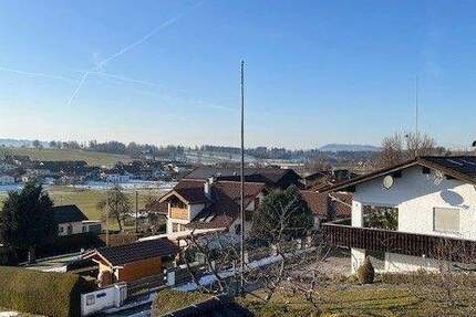 Moderne möblierte Wohnung mit großem Balkon in Eglfing 3 zimmer