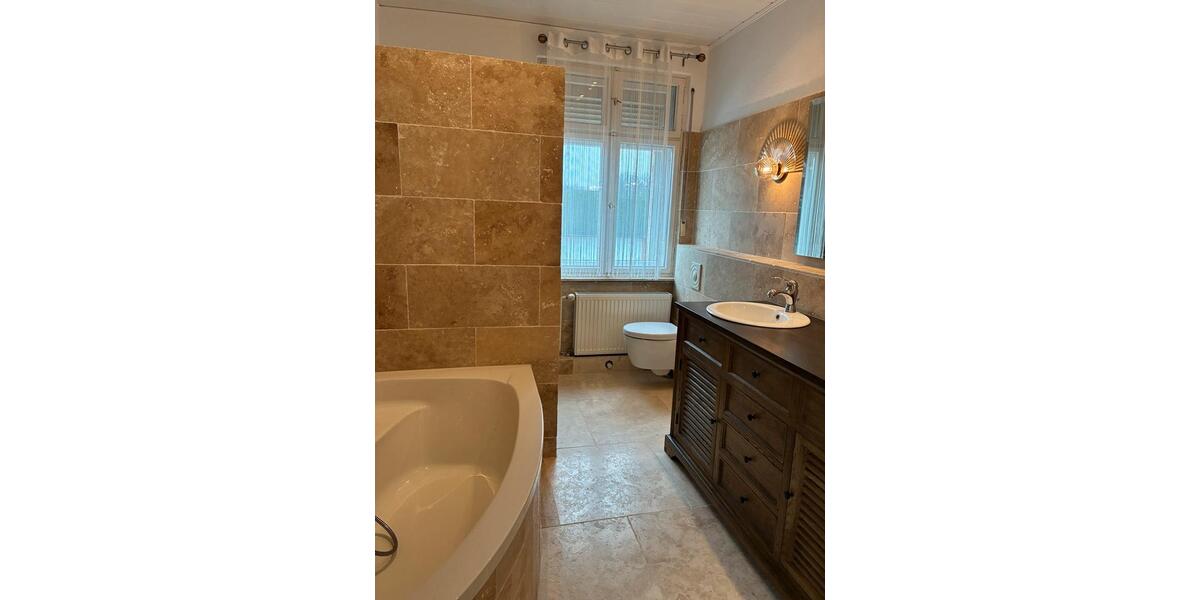 Doppelhaushälfte Berlin Tempelhof-Schöneberg - 2 Zimmer, 115 m&sup2;, 2.400&euro; | Angebot:25158608