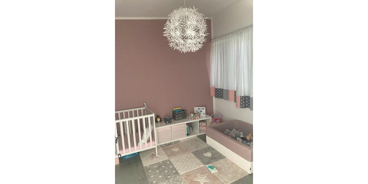 Hochparterre Naila - 3 Zimmer, 100 m&sup2;, 1.000&euro; | Angebot:25905391