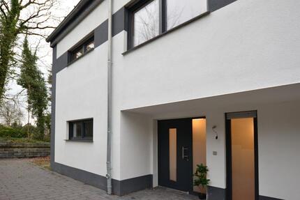 Großzügige Neubau-Doppelhaushälfte mit 2 Stellplätzen + Garten 7 zimmer