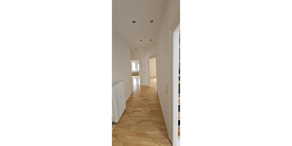 Etagenwohnung Wiesbaden Südost - 4 Zimmer, 105 m&sup2;, 1.500&euro; | Angebot:25379345
