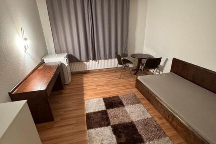 Ein-Zimmer Apartment mit Badezimmer zimmer