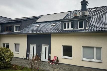 Helle 2-Zimmer-Wohnung mit Küche & Waschmaschine in Cronenberg 2 zimmer