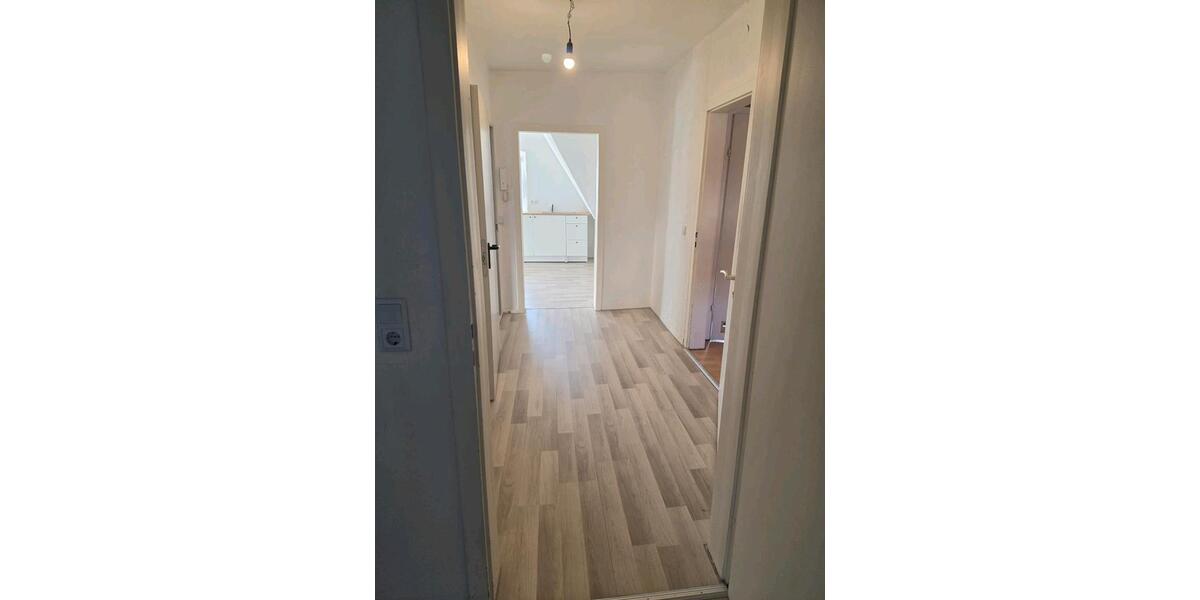 Dachgeschoßwohnung Bergheim - 2 Zimmer, 65 m&sup2;, 900&euro; | Angebot:27629256