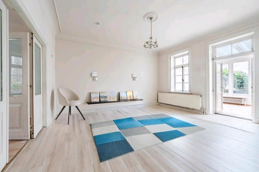 Erdgeschoßwohnung Pinneberg - 5 Zimmer, 153 m&sup2;, 1.800&euro; | Angebot:25872551