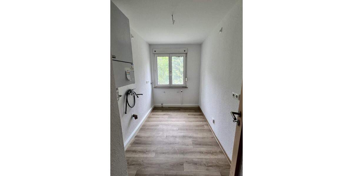 Vollständig neu renovierte Wohnung mit Balkon...ruhige Lage in Bad Düben! 3 zimmer