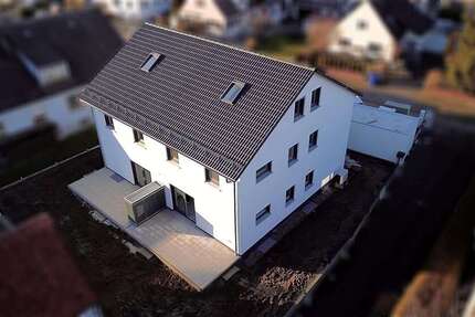 Haus zum Mieten in Karlskron 1.600 € 142.36 m² 4 zimmer