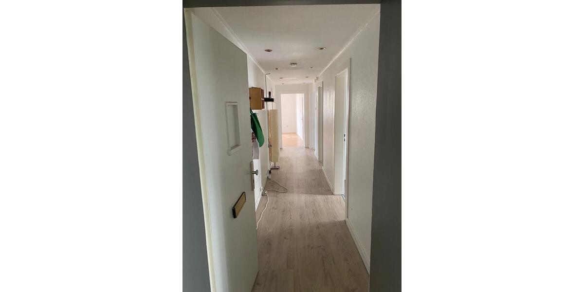 Etagenwohnung Hannover Mitte - 4 Zimmer, 98 m&sup2;, 1.370&euro; | Angebot:26020036