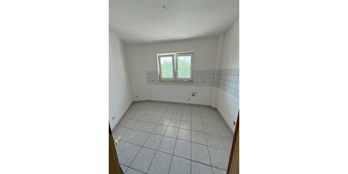 Etagenwohnung Schönebeck Altstadt - 3 Zimmer, 85 m&sup2;, 612&euro; | Angebot:26804249