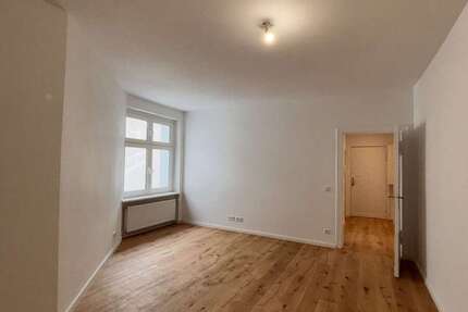 Wohnung Berlin Mitte - 1 Zimmer, 44 m&sup2;, 1.111&euro; | Angebot:26567984