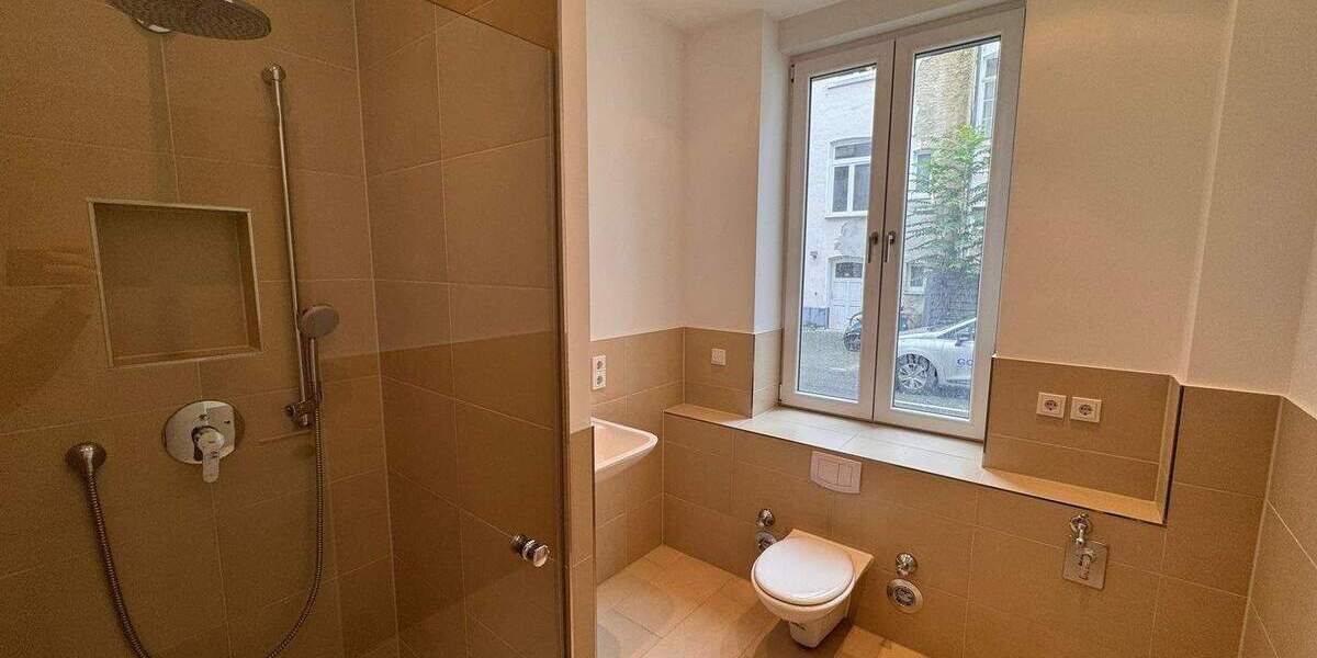Etagenwohnung Wiesbaden Westend / Bleichstraße - 2 Zimmer, 76 m&sup2;, 1.143&euro; | Angebot:25263386