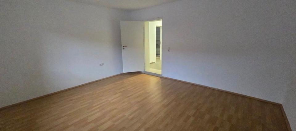 Erdgeschoßwohnung Alsfeld - 3 Zimmer, 75 m&sup2;, 750&euro; | Angebot:23702984