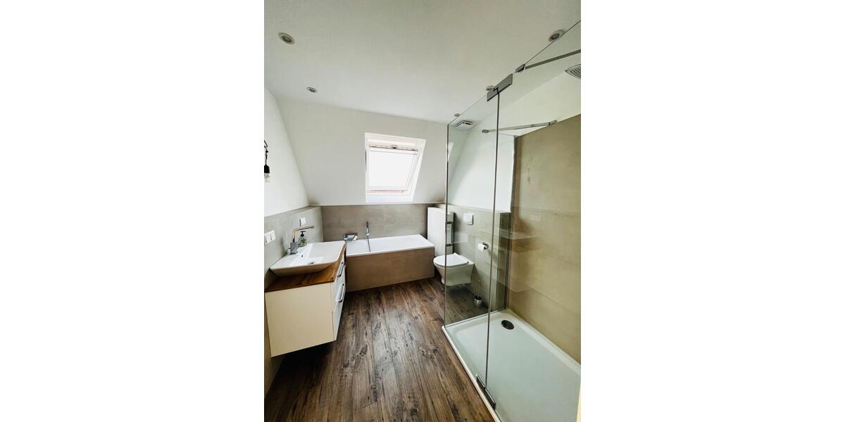 Einfamilienhaus Warendorf - 7 Zimmer, 198 m&sup2;, 2.400&euro; | Angebot:24786242