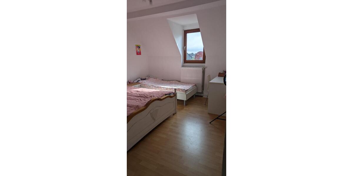 Dachgeschoßwohnung Hameln - 3 Zimmer, 75 m&sup2;, 595&euro; | Angebot:25964881