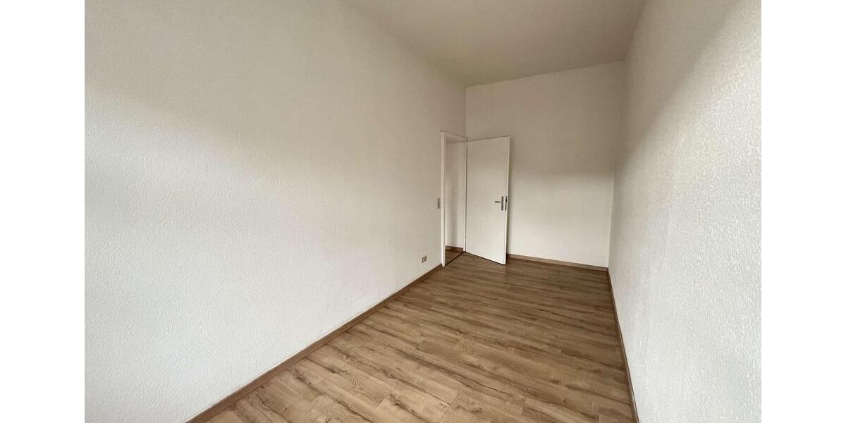 Erdgeschoßwohnung Hainichen - 3 Zimmer, 53 m&sup2;, 292&euro; | Angebot:22307055