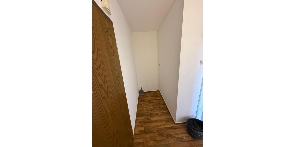 Dachgeschoßwohnung Meuselwitz - 2 Zimmer, 330&euro; | Angebot:23004912