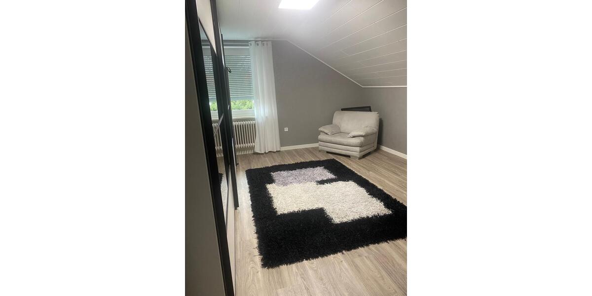 Dachgeschoßwohnung Seesen - 3 Zimmer, 85 m&sup2;, 800&euro; | Angebot:26153019