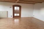 Dachgeschoßwohnung Schnaittenbach - 4 Zimmer, 130 m&sup2;, 1.050&euro; | Angebot:26223709