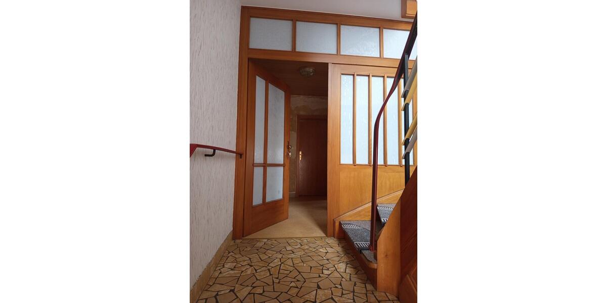 Erdgeschoßwohnung Heuchelheim a. d. Lahn - 3 Zimmer, 80 m&sup2;, 1.100&euro; | Angebot:24828331