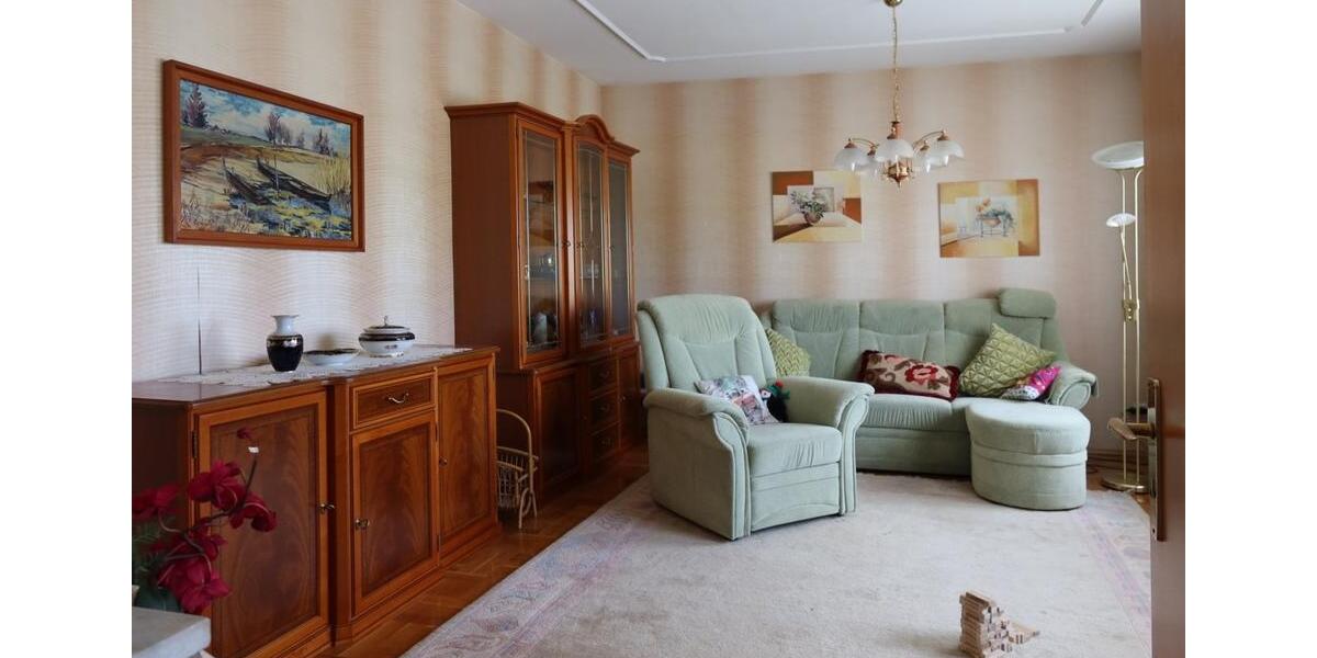 WOHNEN WIE IM EIGENEN HAUS ………………. 3 zimmer