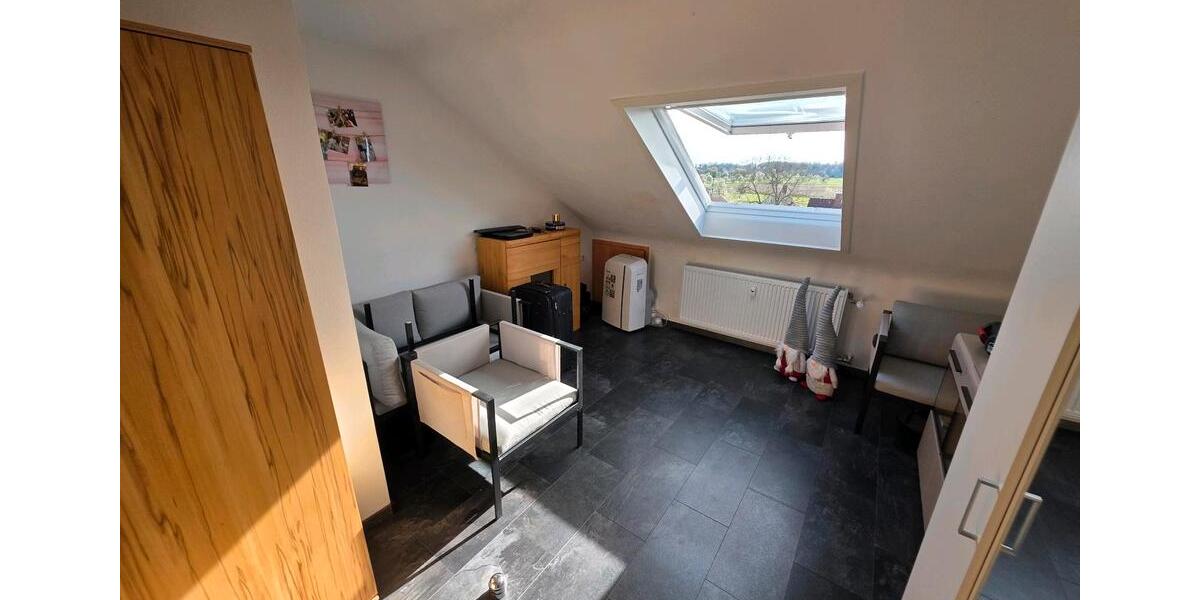 Dachgeschoßwohnung Baltmannsweiler - 2 Zimmer, 42 m&sup2;, 810&euro; | Angebot:26215474