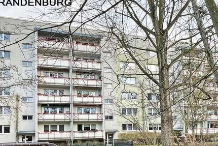 Wohnung Neubrandenburg - 4 Zimmer, 76 m&sup2;, 494&euro; | Angebot:25356333