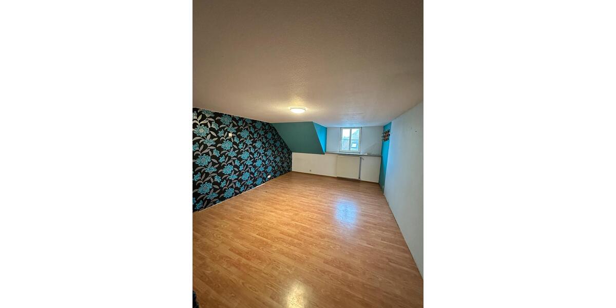 Schöne Maisonette Wohnung in Schiffweiler 3.5 zimmer