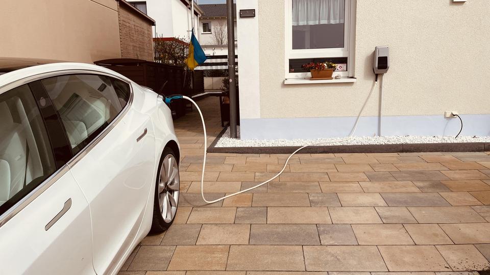 Exklusive 3-Zimmer Erdgeschosswohnung (141m²) mit Garten u. großer Terrasse in Usingen 3 zimmer