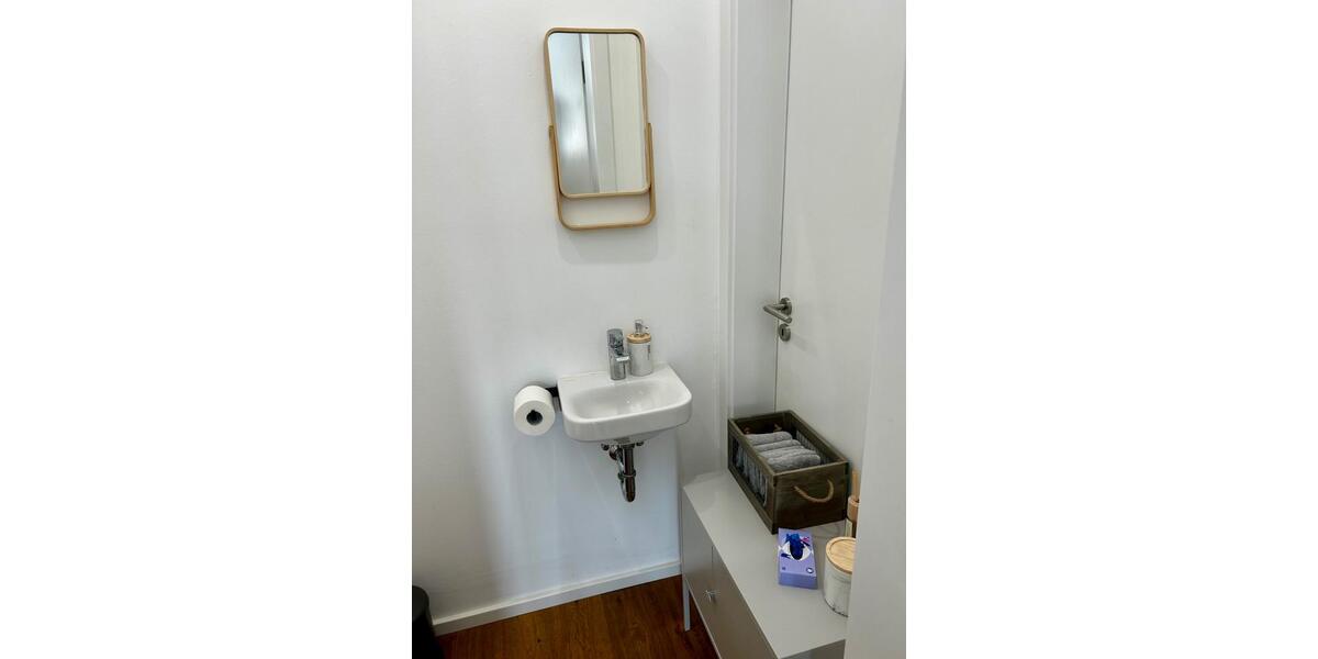 FriseursalonBüroAtelier Praxis ohne Provision zu vermieten. zimmer