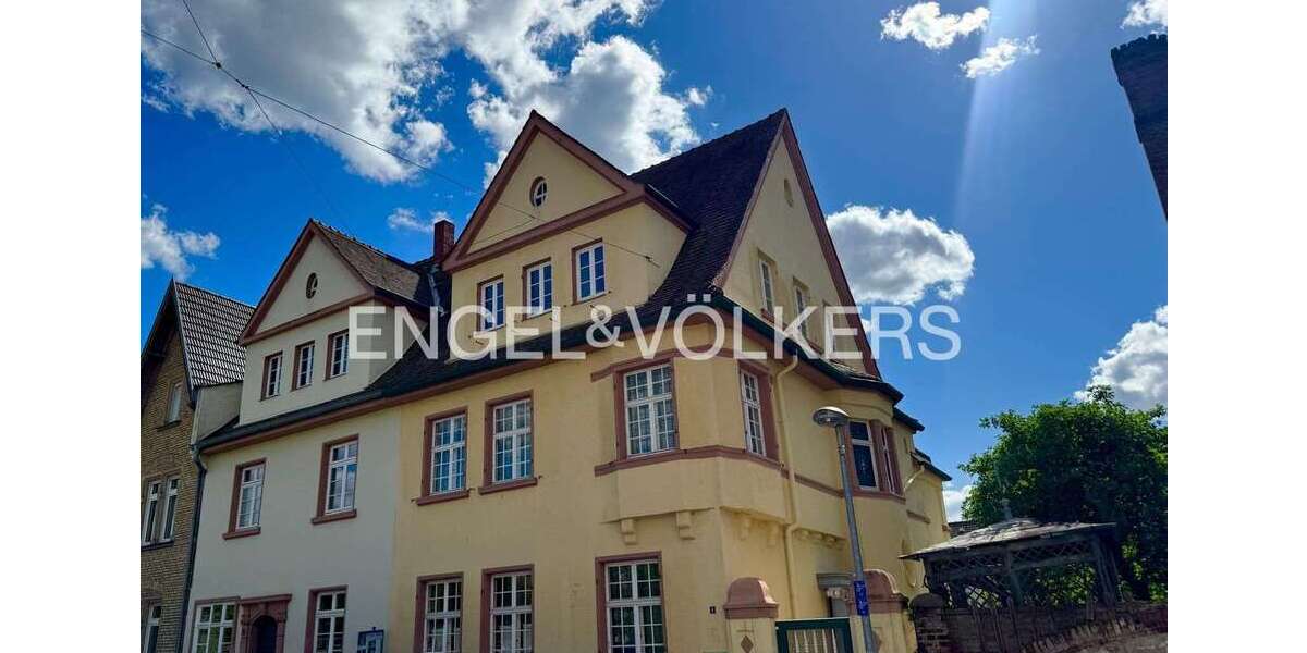 Einfamilienhaus Speyer - 10 Zimmer, 250 m&sup2;, 2.800&euro; | Angebot:24888389