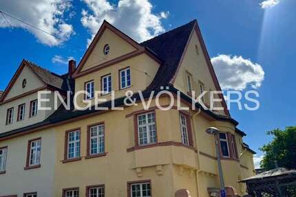 Haus Speyer - 10 Zimmer, 250 m&sup2;, 2.800&euro; | Angebot:24888389