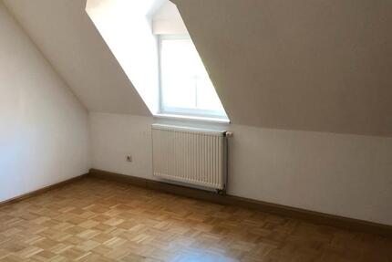 Lichtdurchflutete 2 Zimmer Dachgeschosswohnung in Rotttweil 2 zimmer