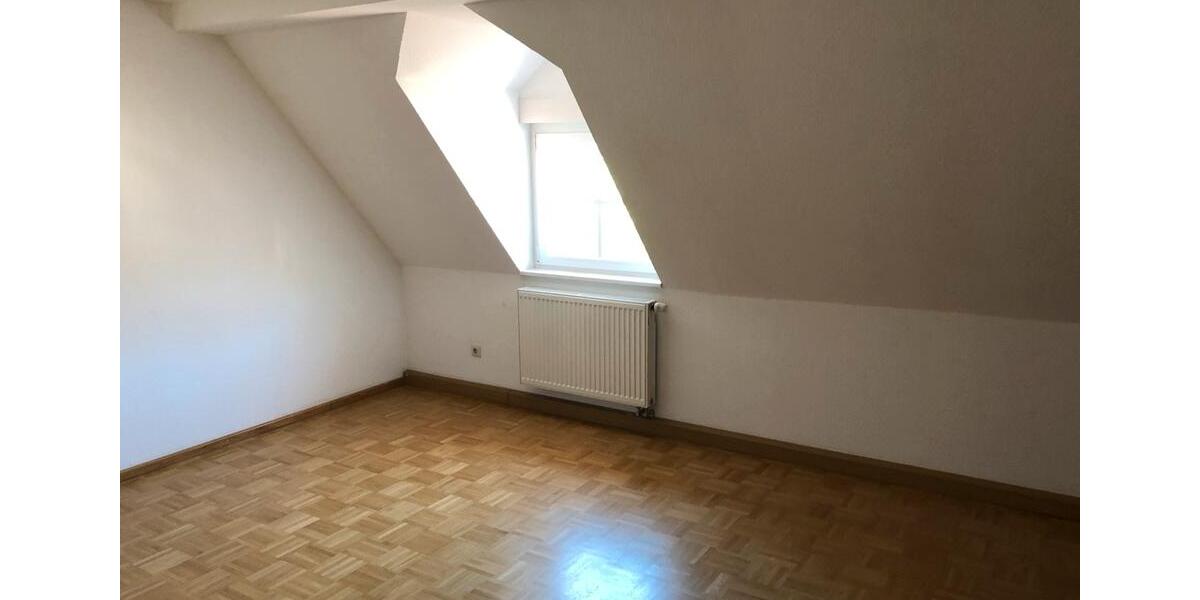 Lichtdurchflutete 2 Zimmer Dachgeschosswohnung in Rotttweil 2 zimmer