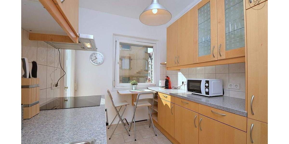Helle, moderne Wohnung mit Balkon und zwei Schlafzimmern in Stuttgart West 3 zimmer