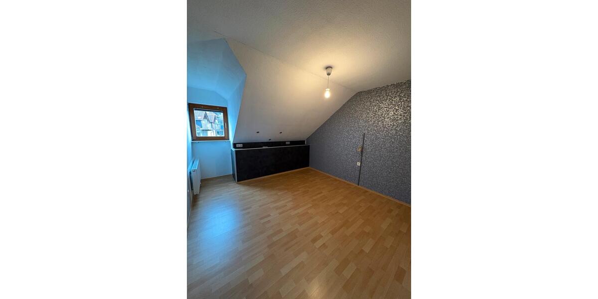 Dachgeschoßwohnung Gaildorf - 3 Zimmer, 50 m&sup2;, 550&euro; | Angebot:26683050