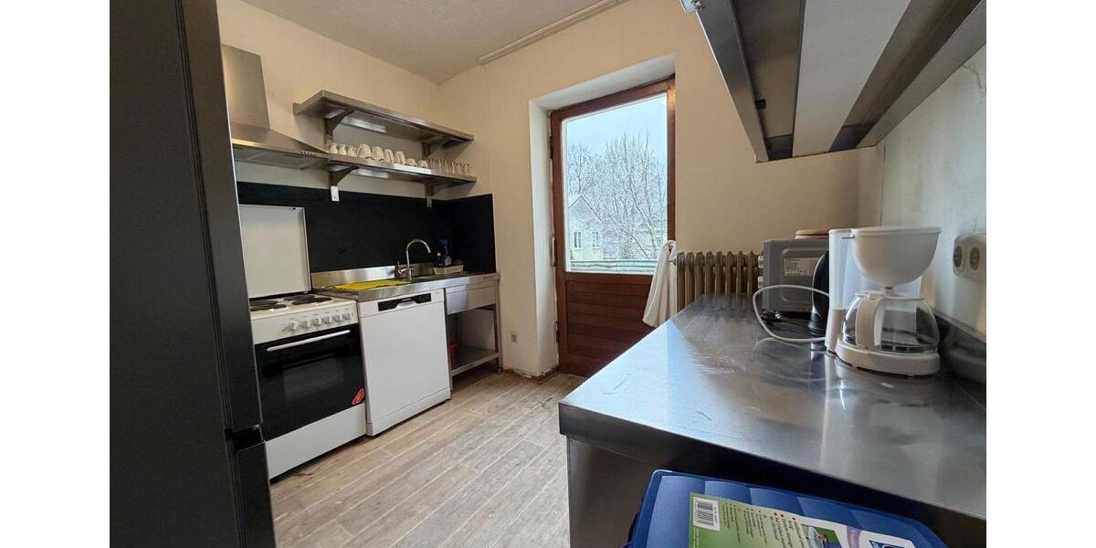 Wohnen auf Zeit Neuenrade - 4 Zimmer, 110 m&sup2;, 15&euro; | Angebot:26127814