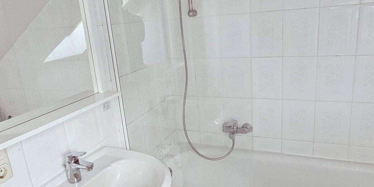 Etagenwohnung Schwerin Schelfstadt - 2 Zimmer, 39 m&sup2;, 410&euro; | Angebot:25676967