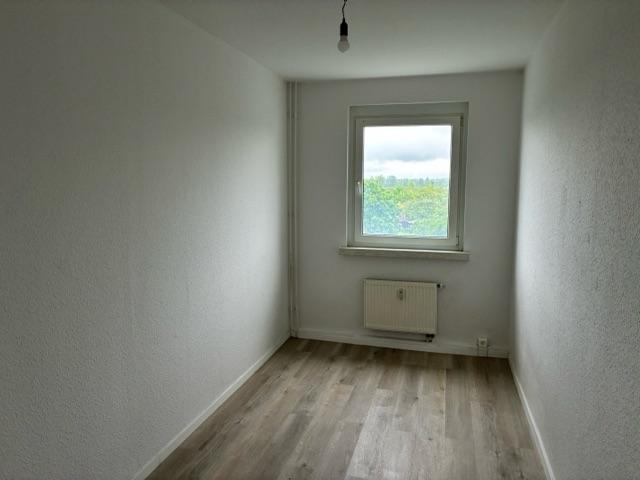 Etagenwohnung Borna - 3 Zimmer, 57 m&sup2;, 308&euro; | Angebot:26512228