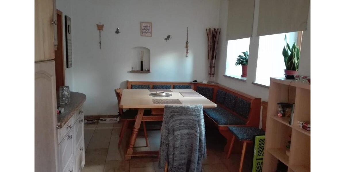 Erdgeschoßwohnung Roßbach - 2 Zimmer, 85 m&sup2;, 510&euro; | Angebot:26365015