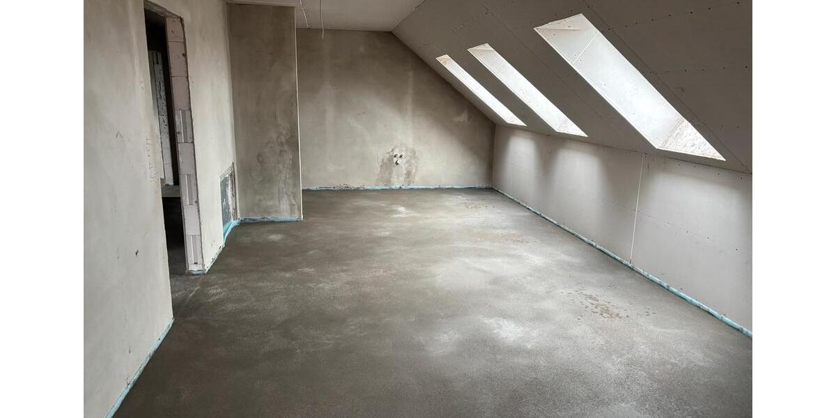 Dachgeschoßwohnung Viöl - 4 Zimmer, 92 m&sup2;, 1.150&euro; | Angebot:25612486