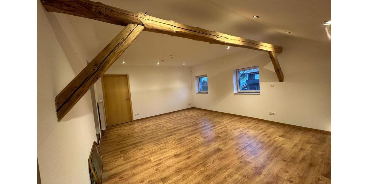 Etagenwohnung Rimbach - 3 Zimmer, 145 m&sup2;, 990&euro; | Angebot:24842149