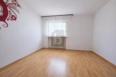 WG ZIMMER, AB SOFORT FREI - Etagenwohnung Stuttgart Freiberg Freiberg | Angebot:26614102