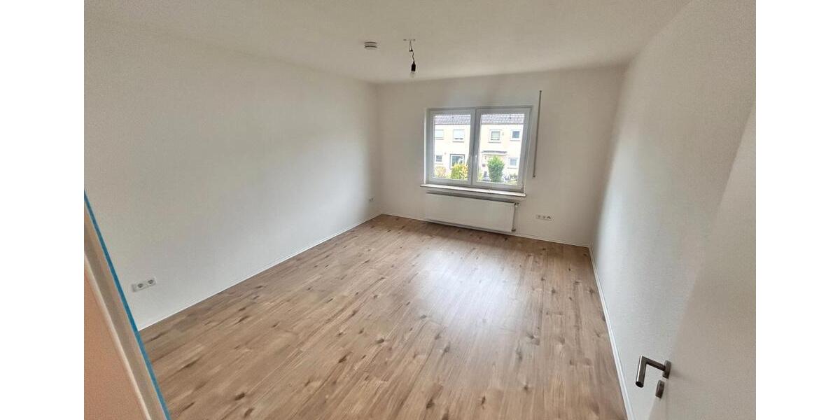 Etagenwohnung Bielefeld Heepen - 4 Zimmer, 100 m&sup2;, 1.150&euro; | Angebot:26252182