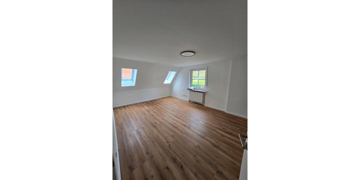 ++ neu renoviert ++ WG-Zimmer Wohngemeinschaft Zimmer in Landshut 4.5 zimmer