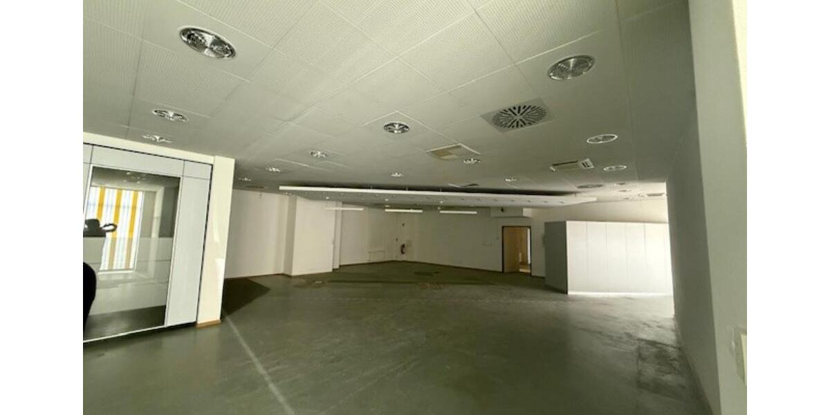 Gewerbeobjekt Brandenburg an der Havel Bahnhofsvorstadt - 4.360&euro; | Angebot:24696725