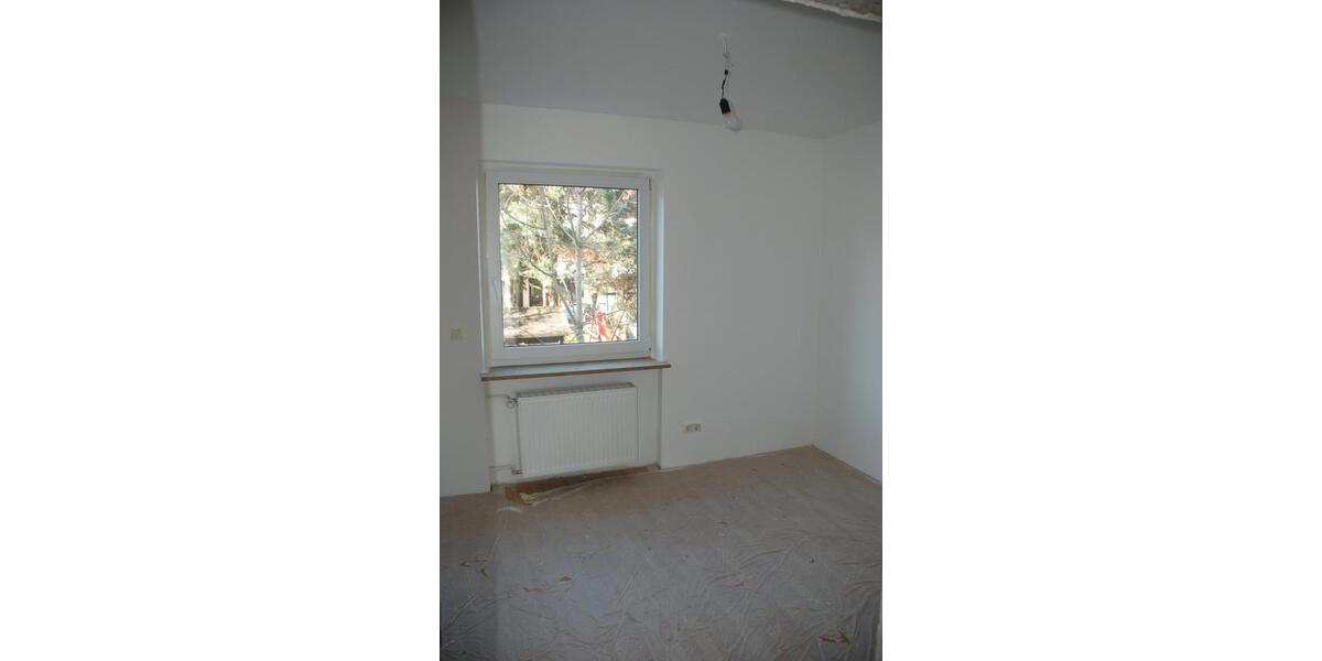 Reihenhaus Würzburg Lengfeld - 7 Zimmer, 146 m&sup2;, 1.750&euro; | Angebot:26368919
