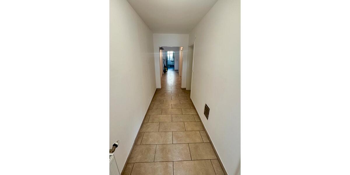 Erdgeschoßwohnung Uffenheim - 3 Zimmer, 91 m&sup2;, 820&euro; | Angebot:26123383