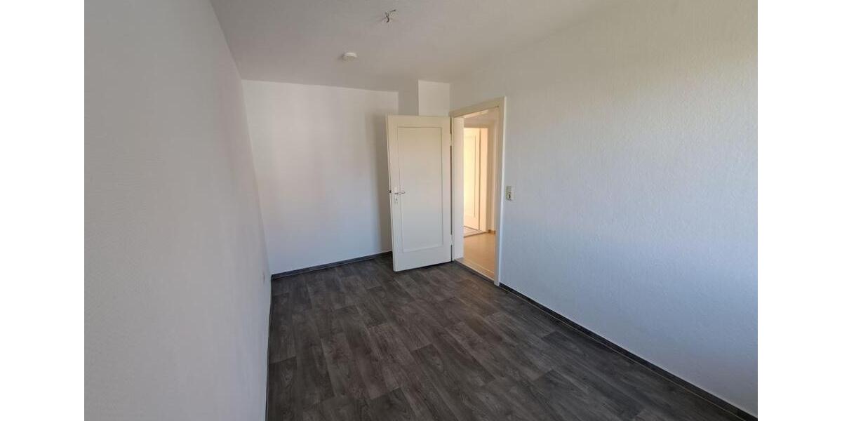 Etagenwohnung Löbau - 3 Zimmer, 65 m&sup2;, 385&euro; | Angebot:21447976