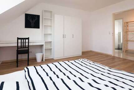 WG-Zimmer in Offenbach am Main 625 € 14 m² zimmer